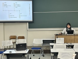 内定を得た留学生の講演の様子